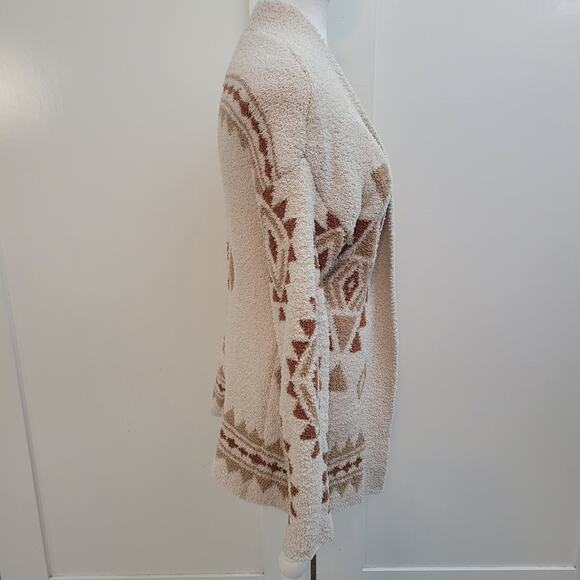 New In Size M Cream Geometric Print Open Front Soft Plush Cardigan Sweater - Picture 2 of 9